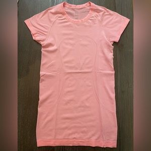 Lululemon Swiftly Tech Tee Highlighter Pink Size 4